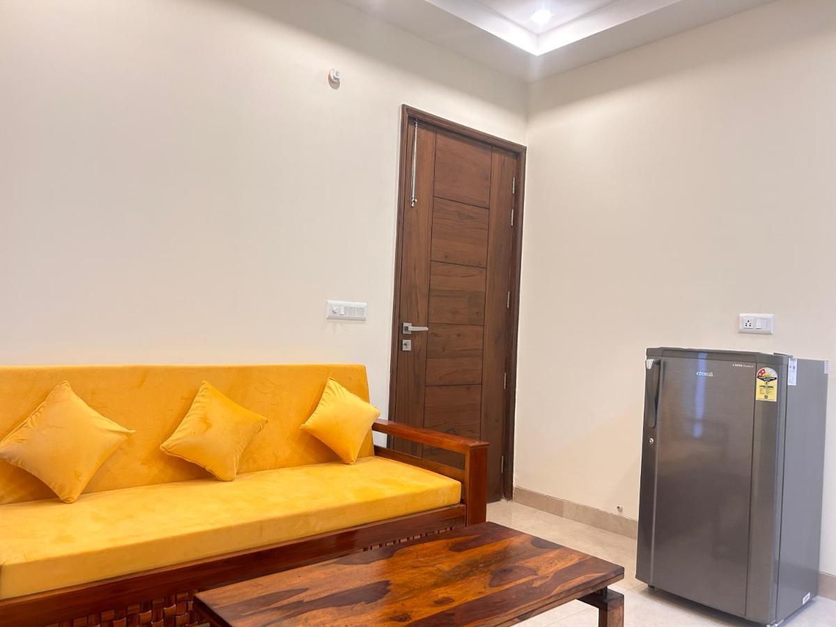 Lime Tree Service Apartment - Medanta Medicity, Gurgaon Exterior photo